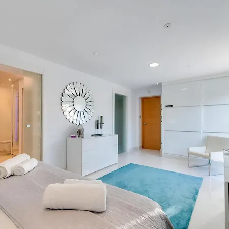 Newly Renovated 4 Bdrm W Pool In Location