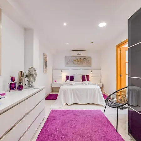 Newly Renovated 4 Bdrm W Pool In Location Apartment