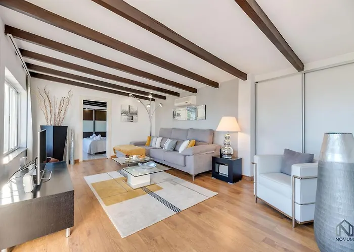 Newly Renovated 4 Bdrm W Pool In Location Apartment Marbella