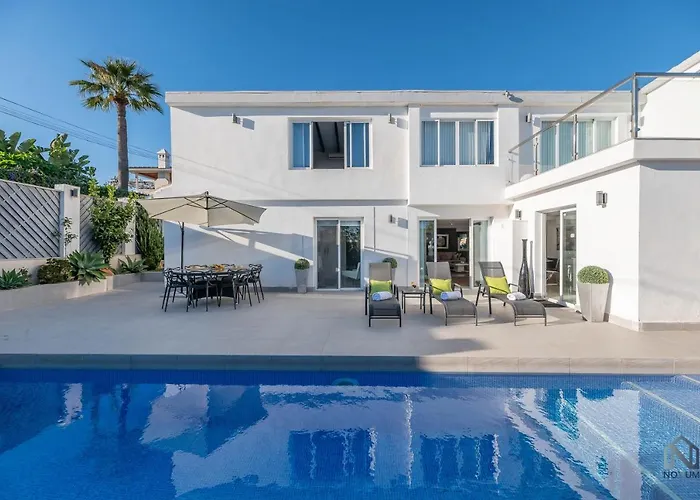 Newly Renovated 4 Bdrm W Pool In Location * Marbella